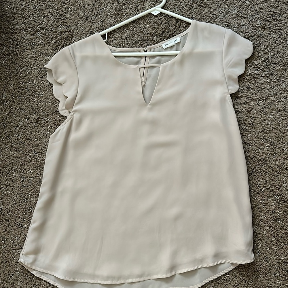 Like new Size medium scallop sleeve cream blouse